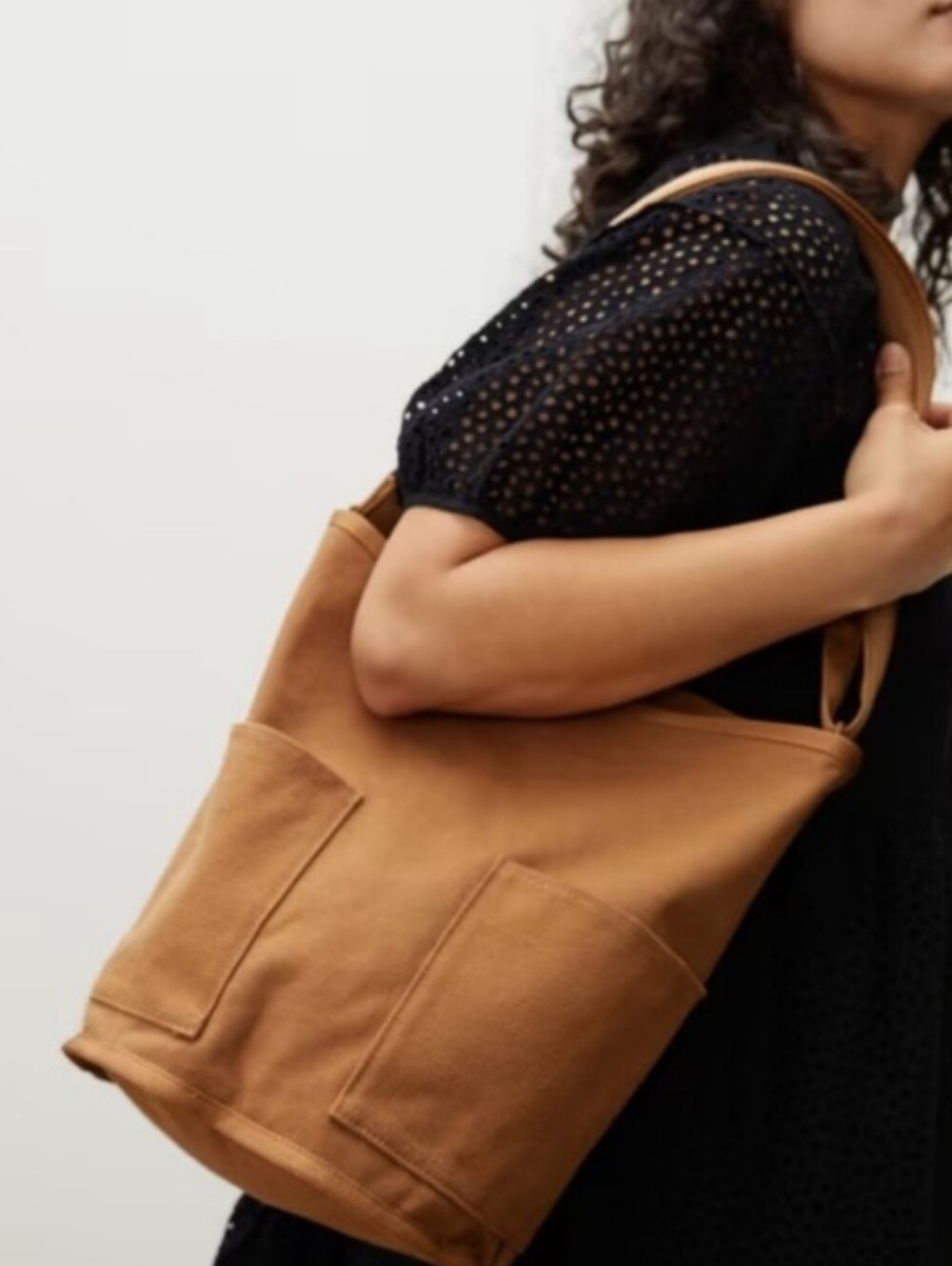 EVERLANE LANTERN BUCKET BAG CANVAS